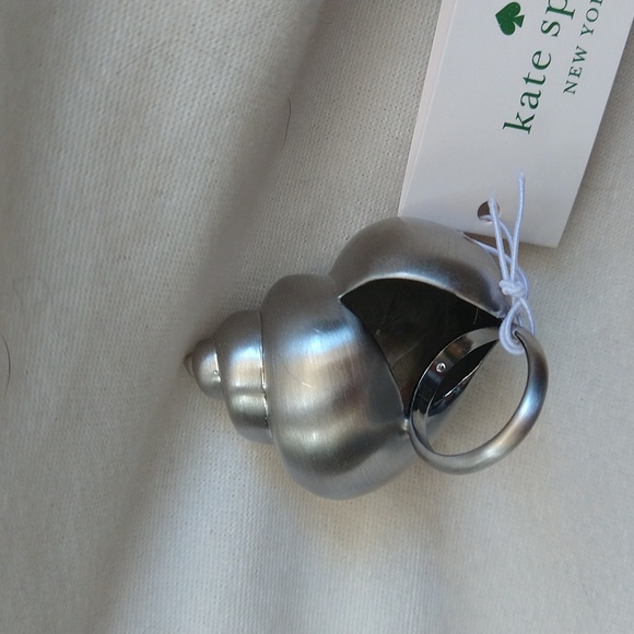 Kate Spade under the sea silver statement ring in size 5 NWT - Picture 2 of 4